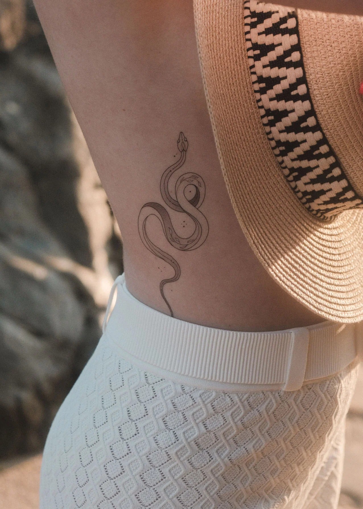 Set 9 tatuaje temporare O linie